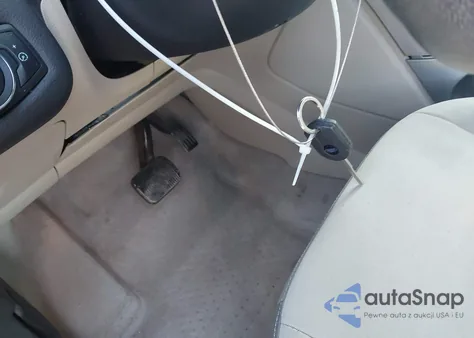 2013 Ford C-Max Hybrid Se z USA, uszkodzony, nr VIN 1FADP5AU6DL502632